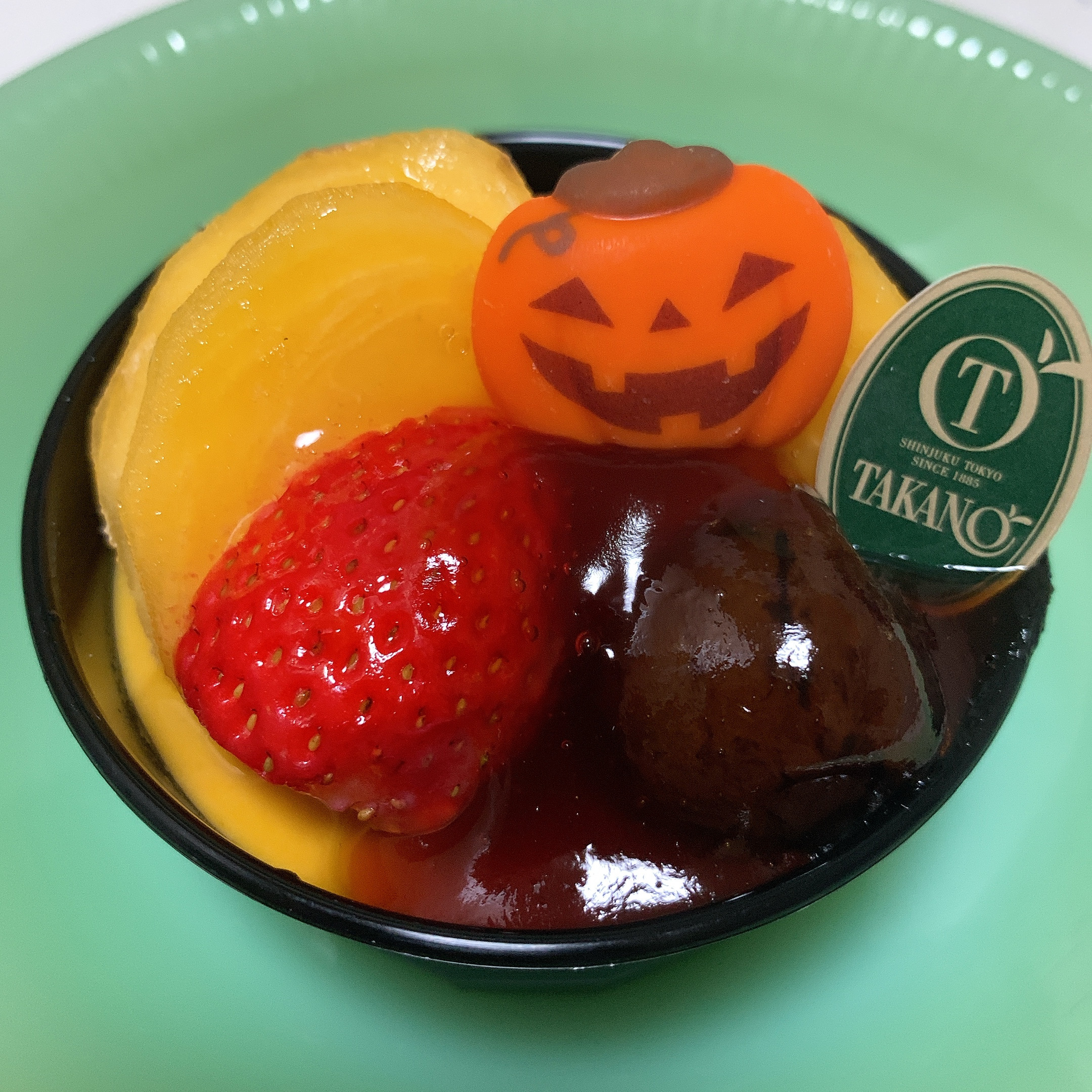 ケーキ屋さんでウロつく妖怪