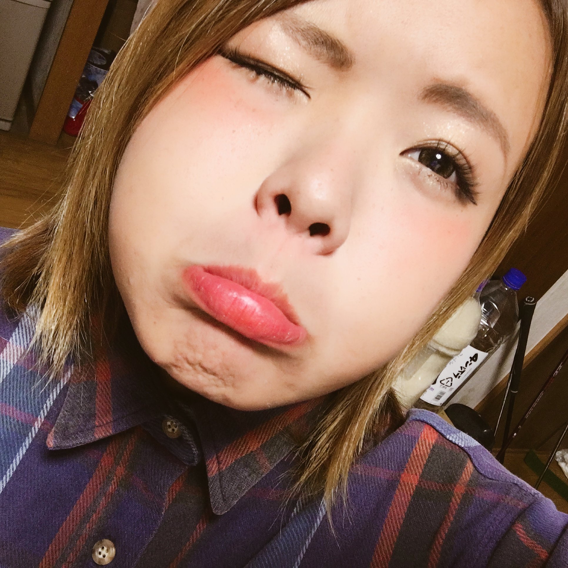 髪染めてくるぜーーーい