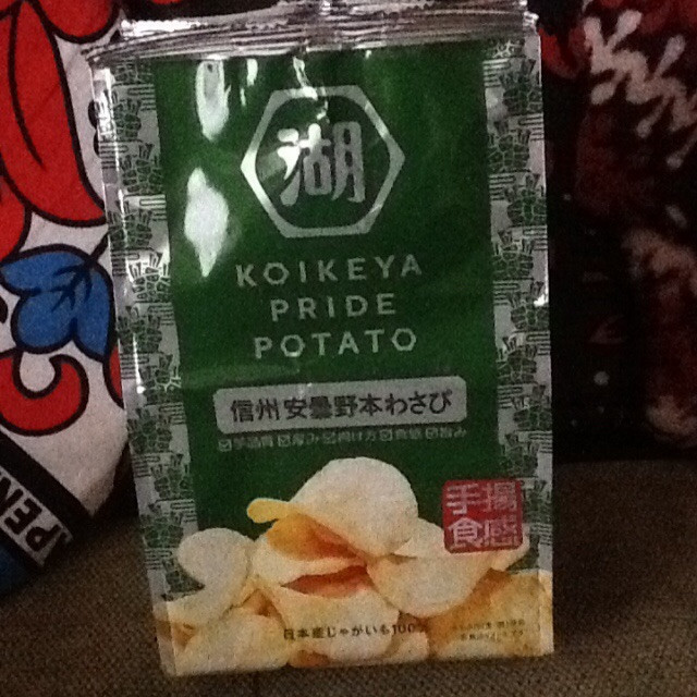 またまた新しいスナック菓子を。