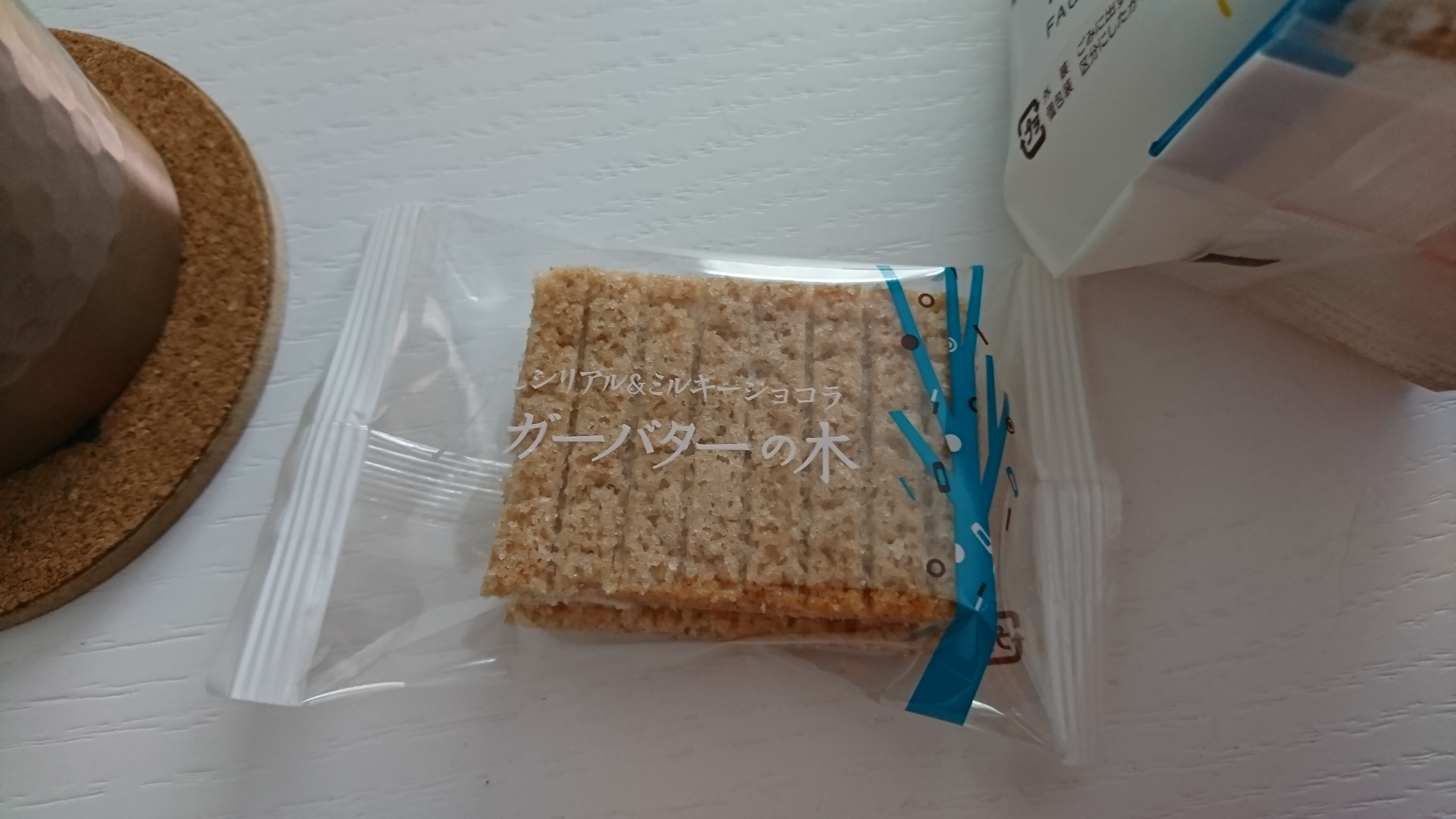 オススメのお菓子（シュガーバターの木）