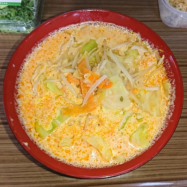 お昼ごはん♪担々麺♪