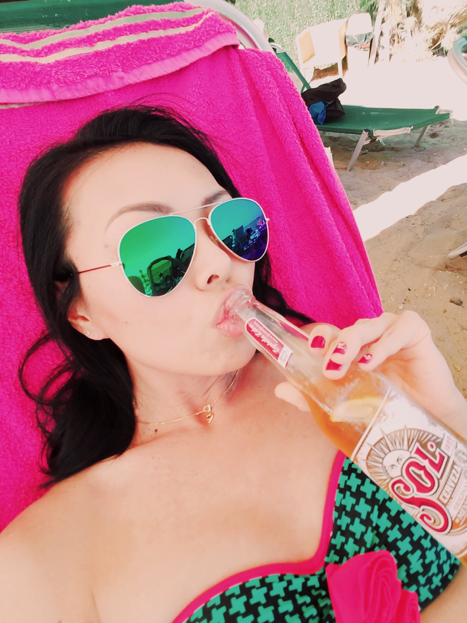 服着てない、、