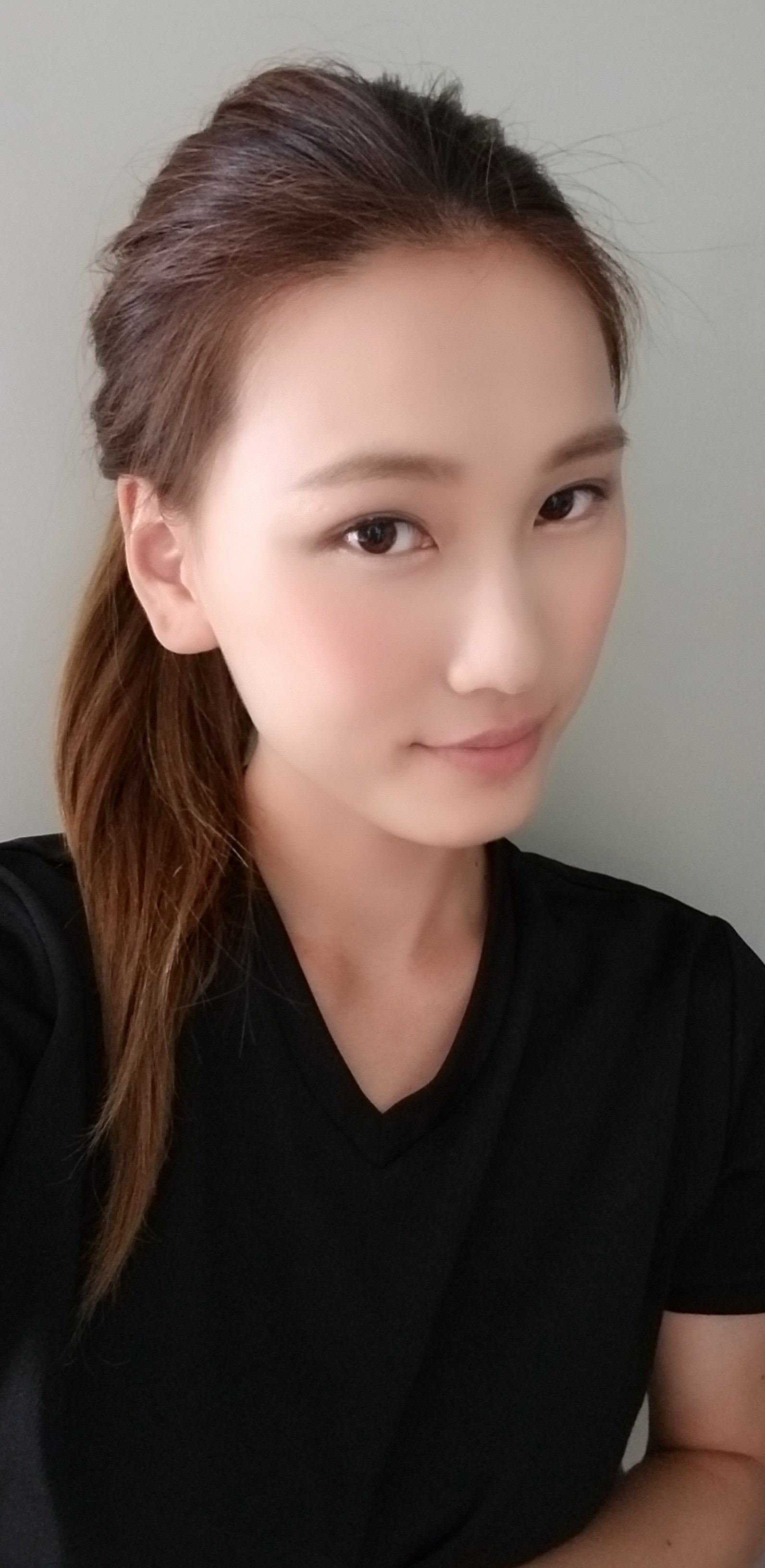仕事中はオールバック(笑)