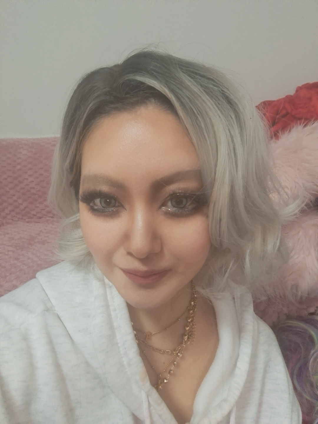 今日23時00分からライブきてね！