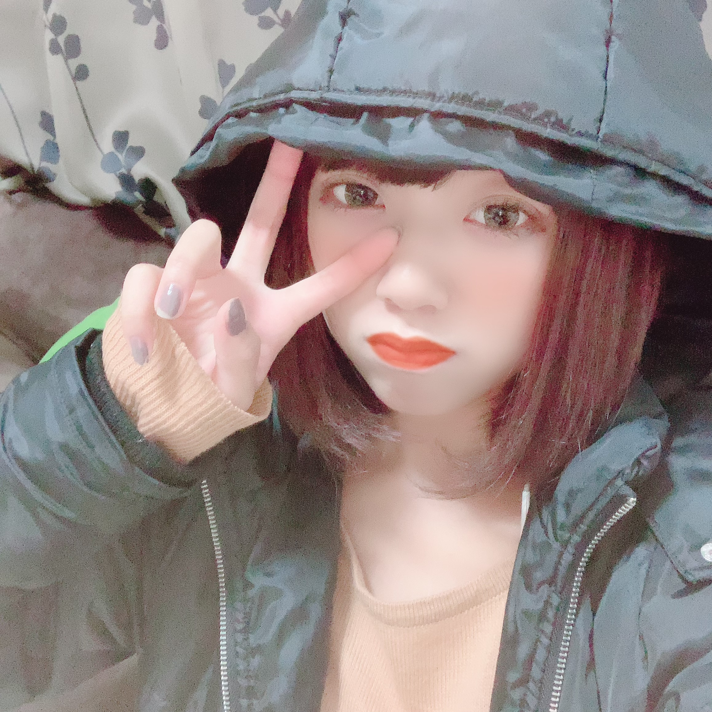毎日おんなじジャンパー笑