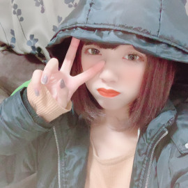 毎日おんなじジャンパー笑