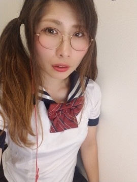 ちょっと大人なJKロミーです