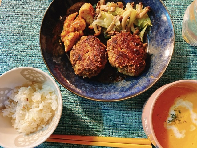 今日はハンバーグ?そして22時過ぎから