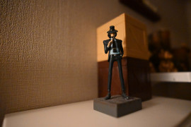 チップを弾むから、勇気を分けて