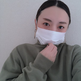 今日はクールビューティーに。