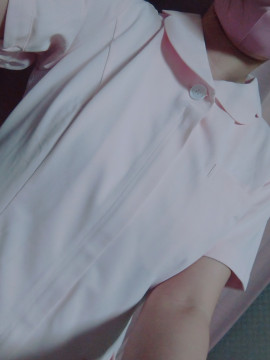 ピンクのナース服?