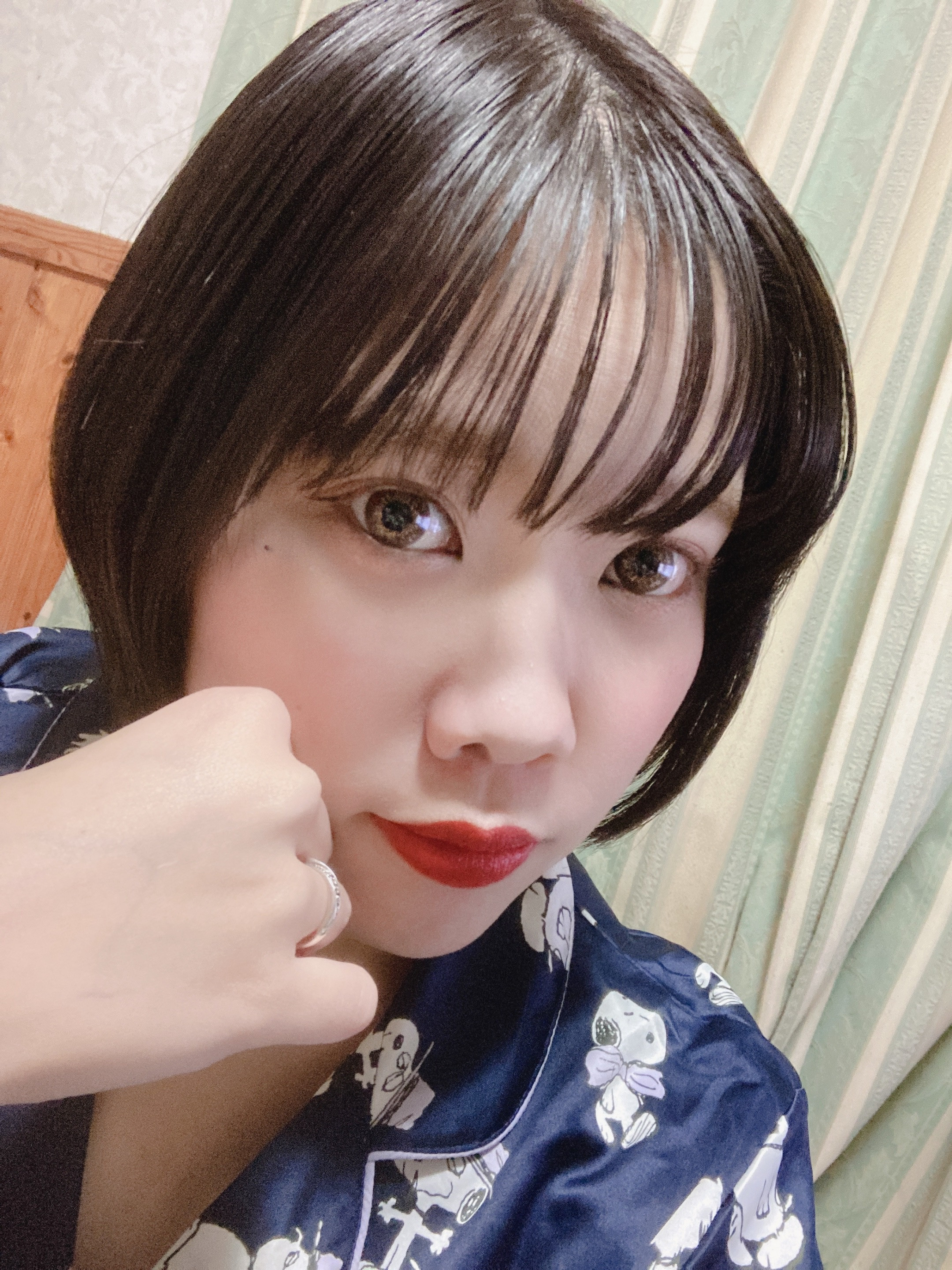 パジャマ姿?