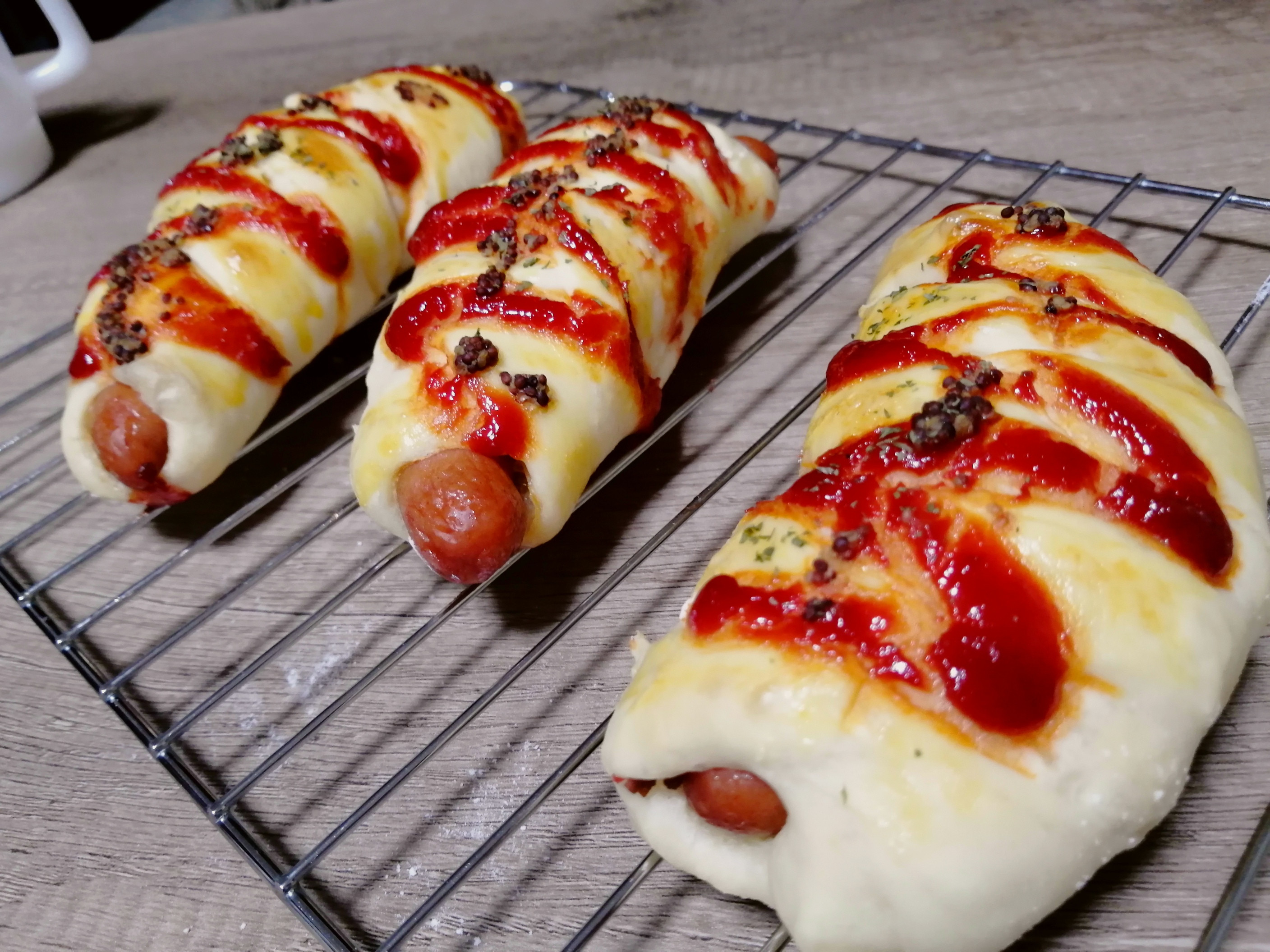 眠たいよぅ(´；ω；｀)