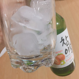 なんか韓国のよくわかんないやつ
