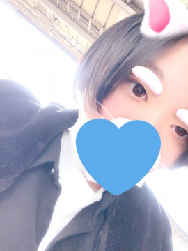 髪の毛切りたい…