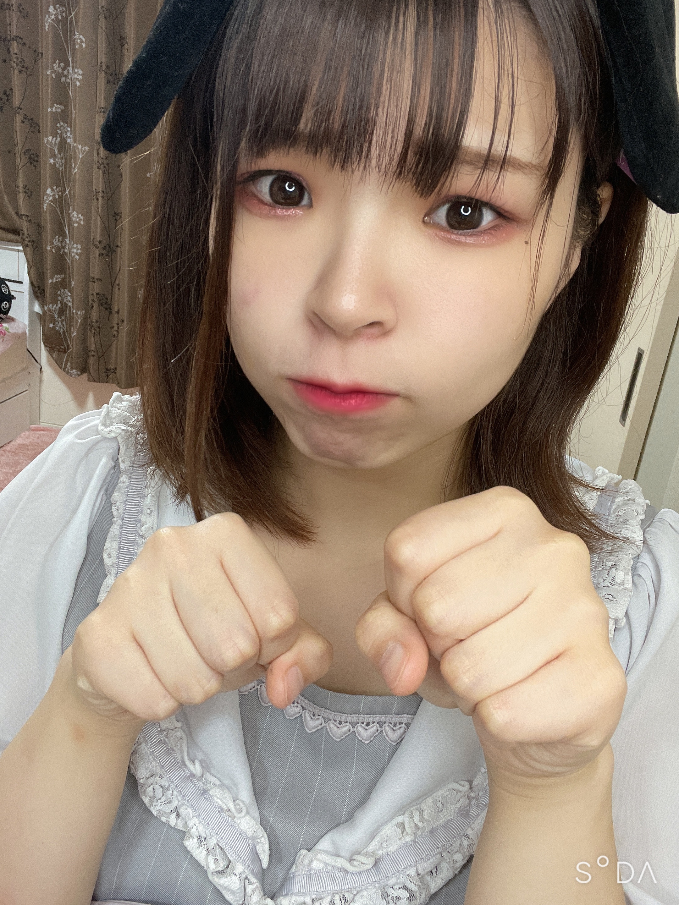 12時からライブ?