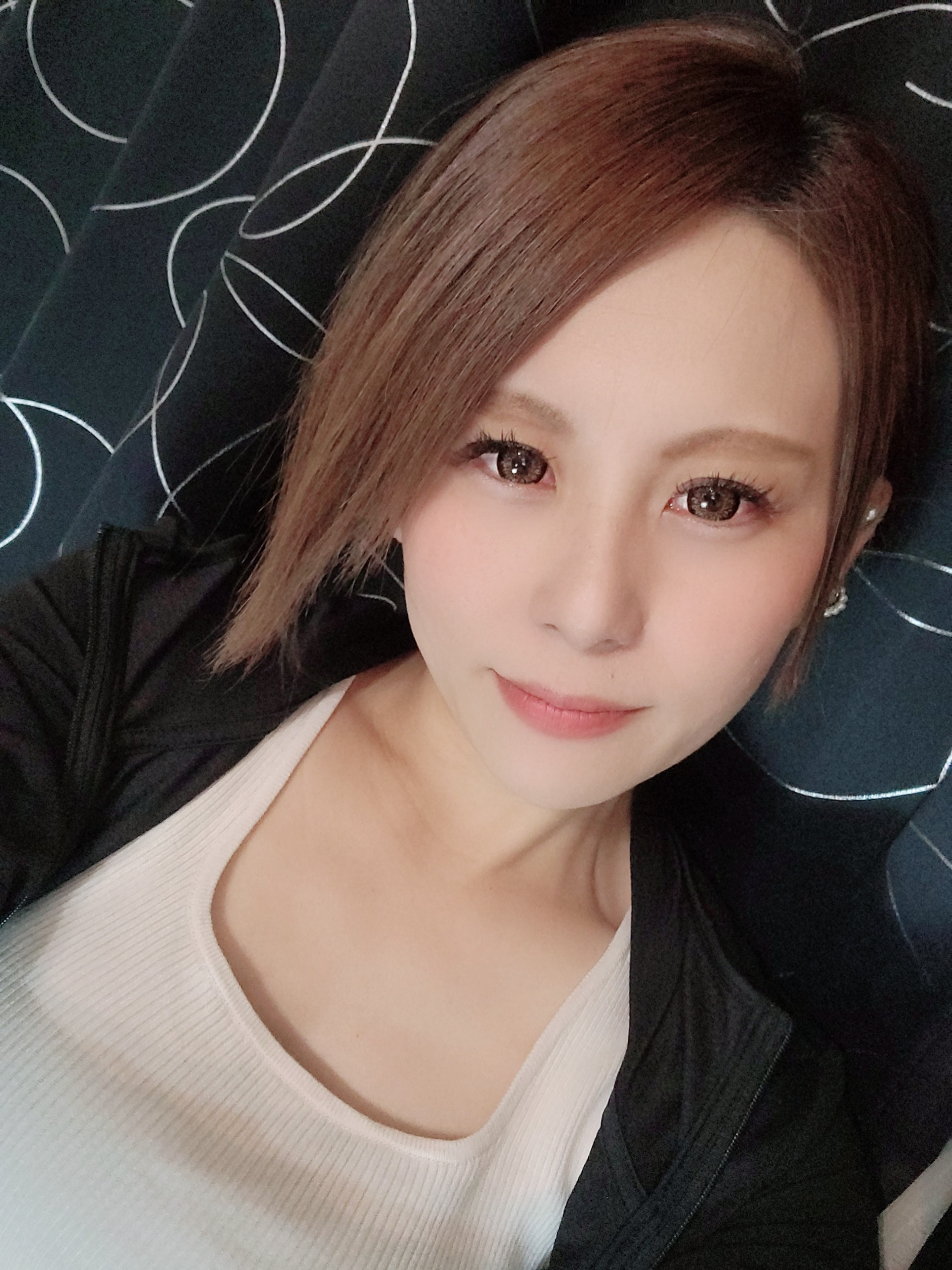 はじめまして(* ﾟ∀ﾟ)