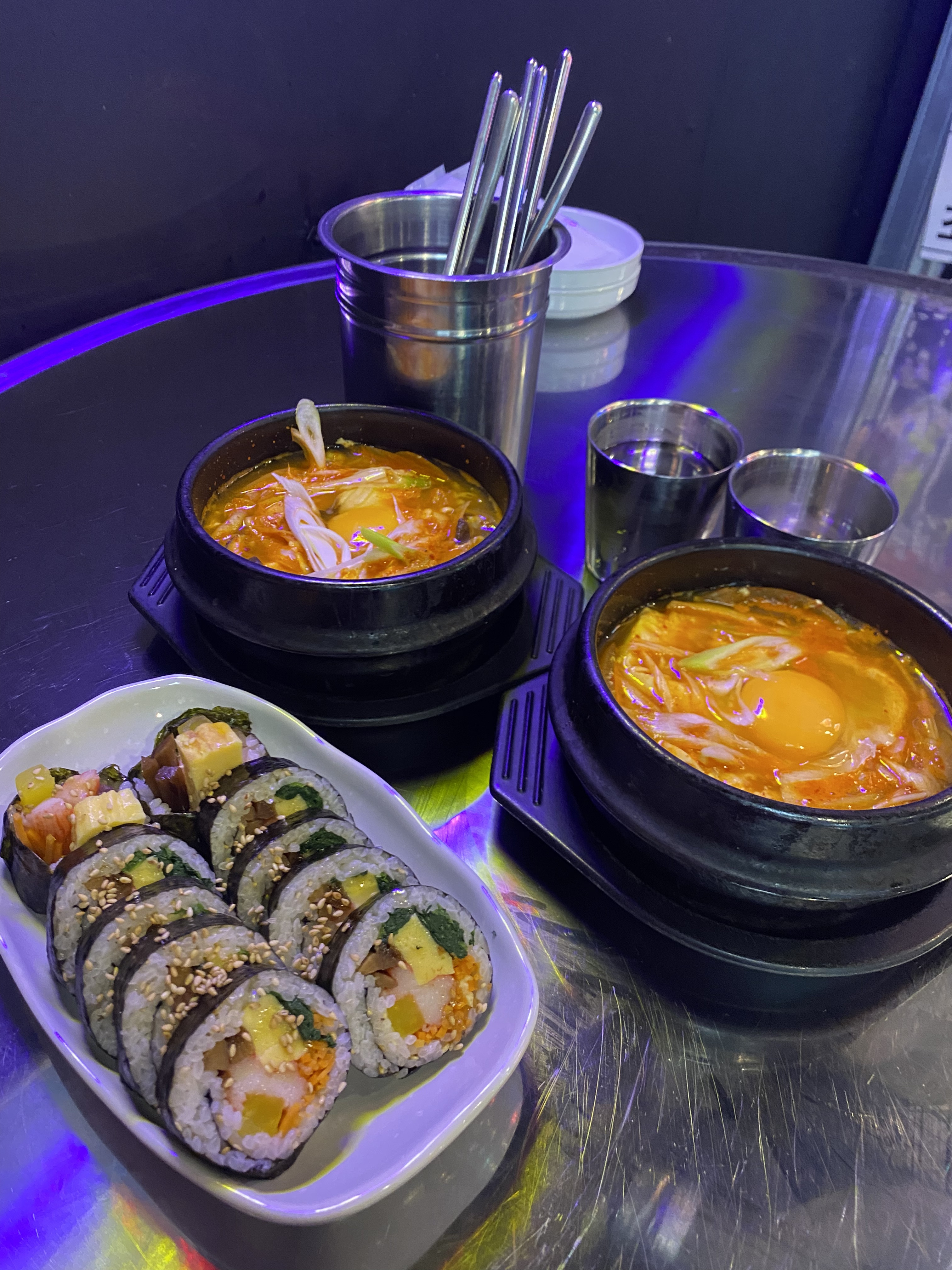 胃に優しいので湯豆腐たべてきた