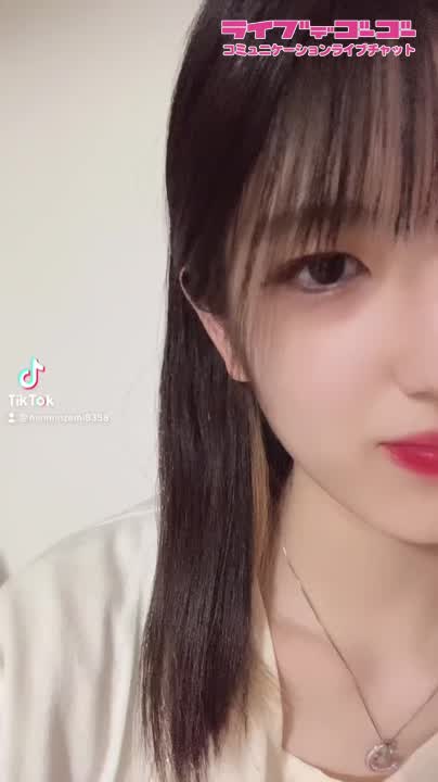 顔半分