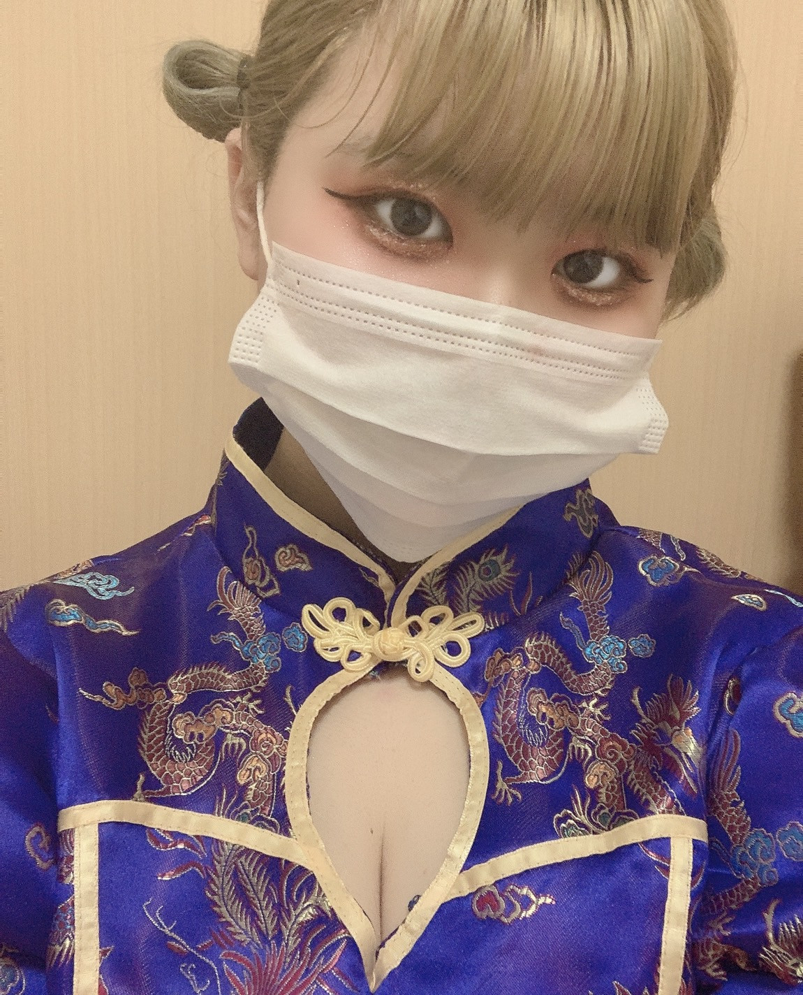 チャイナ服きてみたよ〜！！