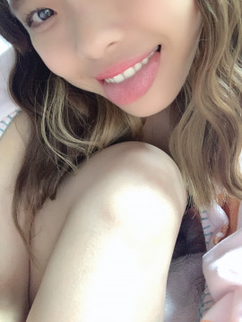 初めてブログ書いてるなう。。。