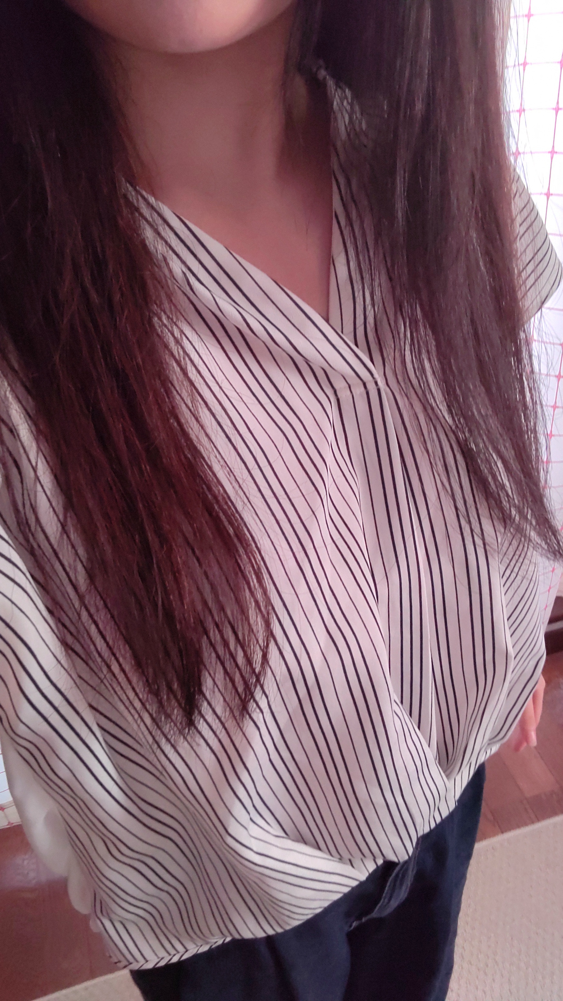 暑いから涼しい感じの服だけど、どうかな？