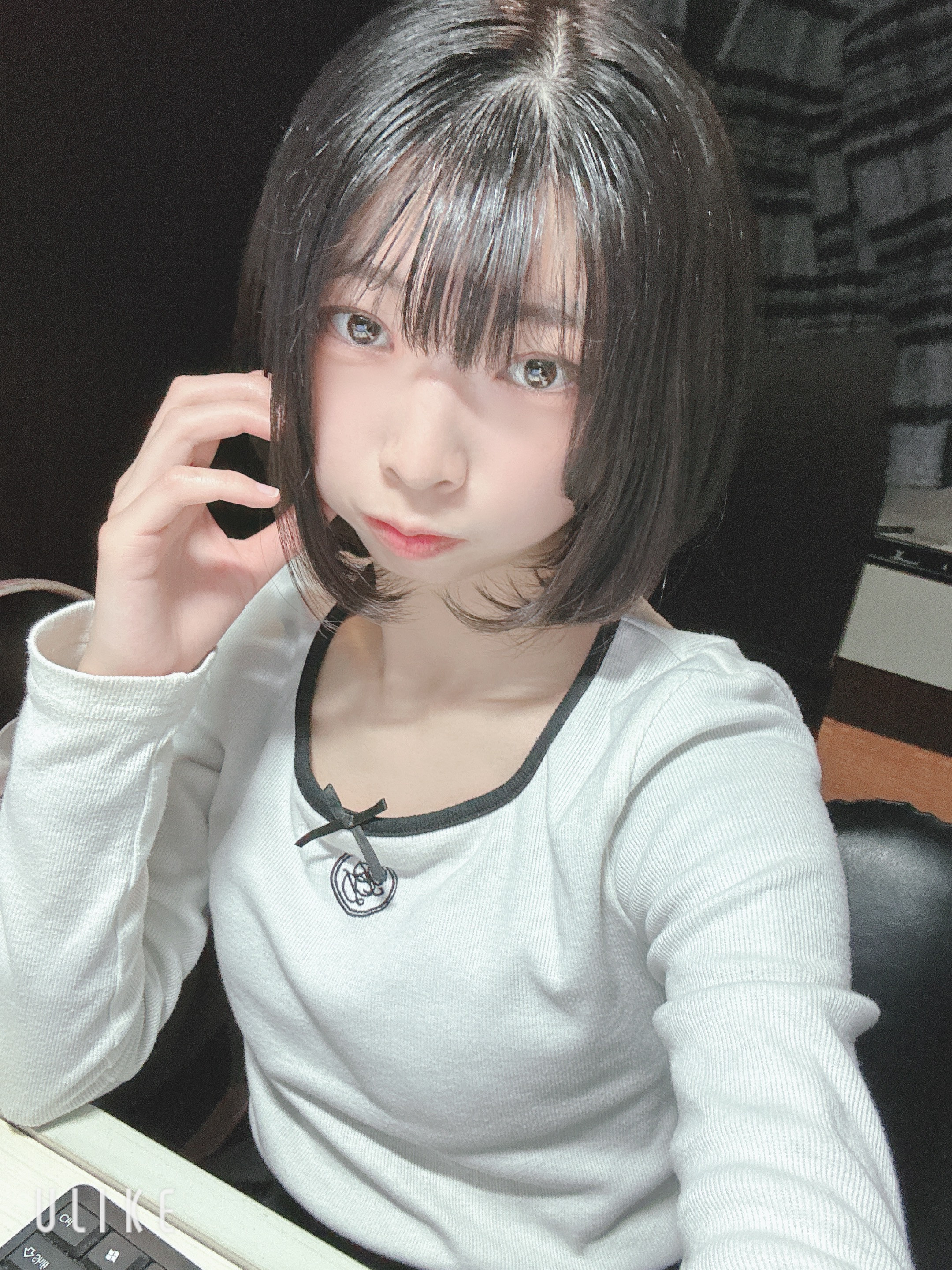 カラコン無しだと……