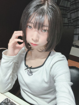 カラコン無しだと……