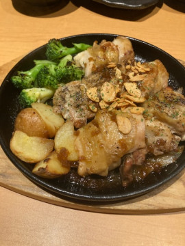 明日も