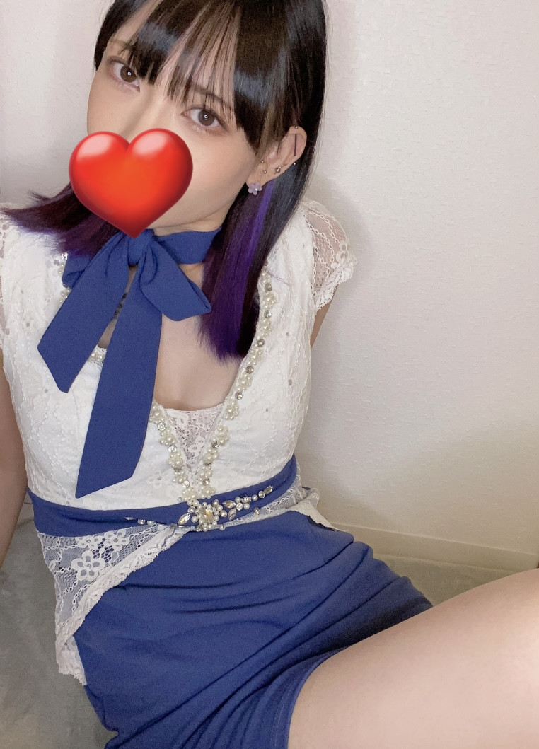 夜職の時のドレス着ました〜！