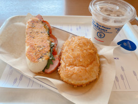 たまには外で朝ごはん！