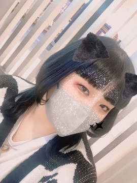 初めまして(=・ω・）ノ