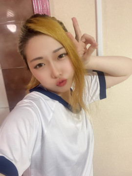 体操服コスプレ?