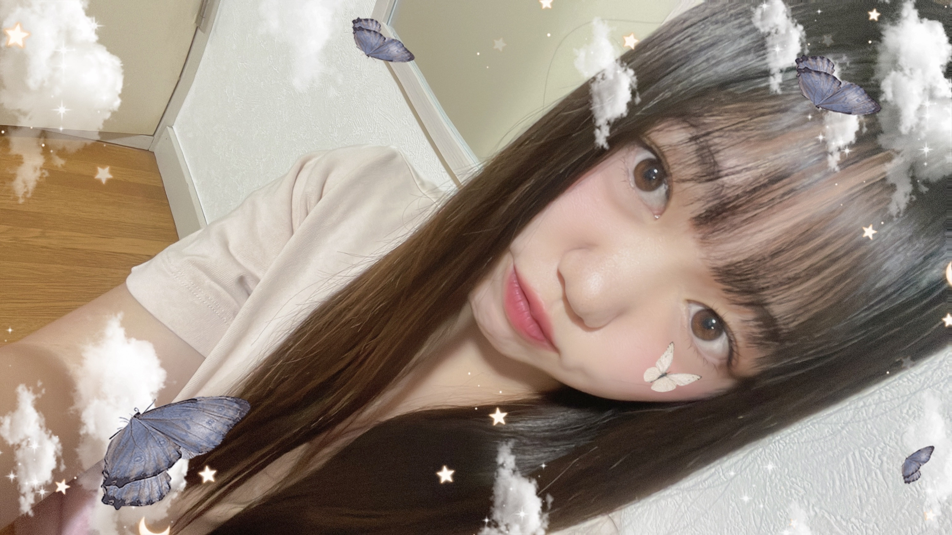 裸眼すっぴんのの。