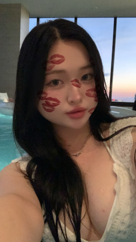 横浜のホテルで?