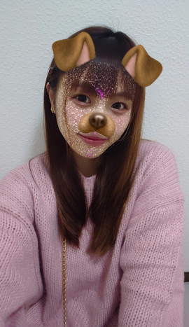 ピンクのニット?