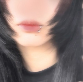 リップピアス