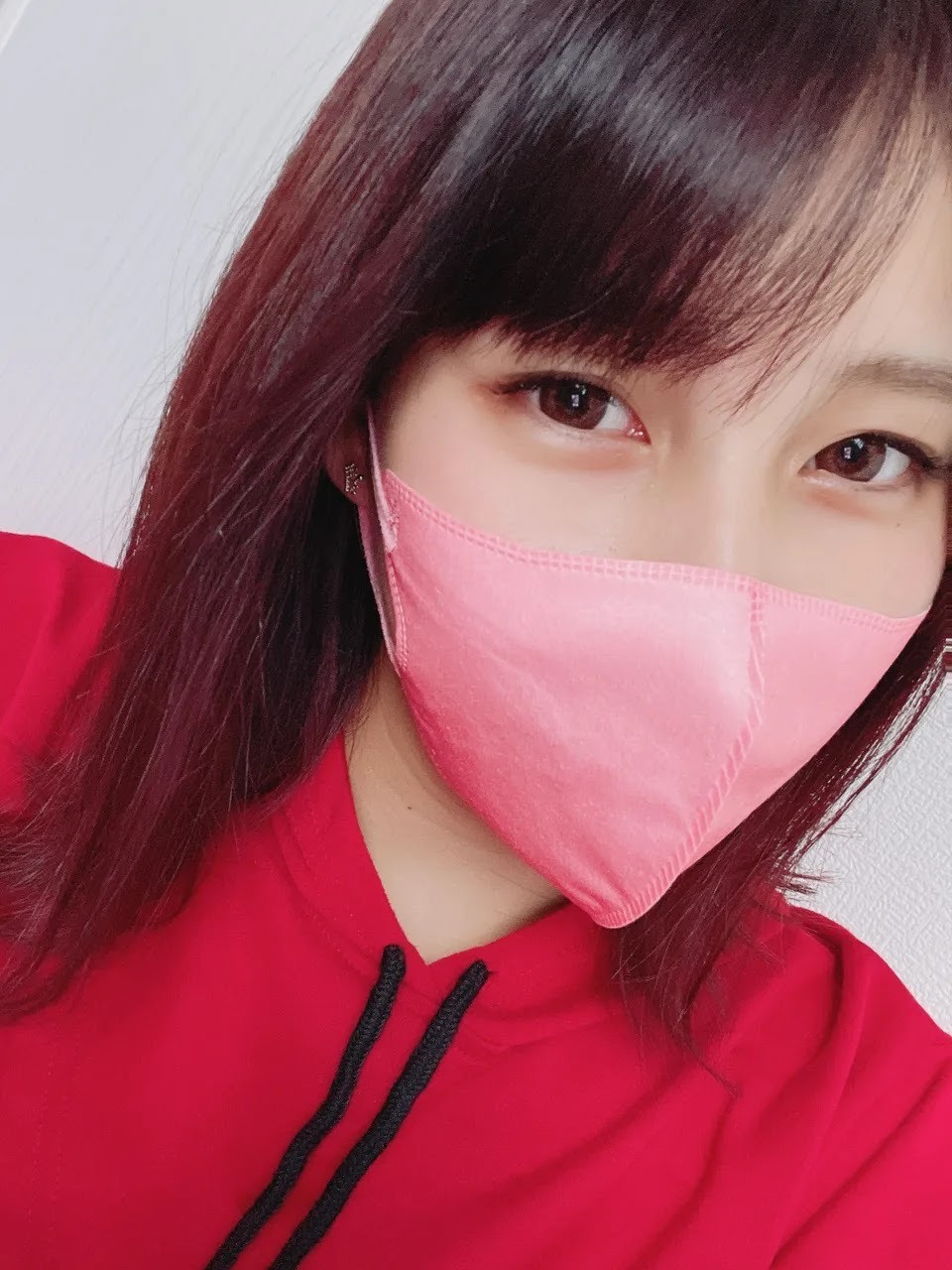 寝なきゃなのに?