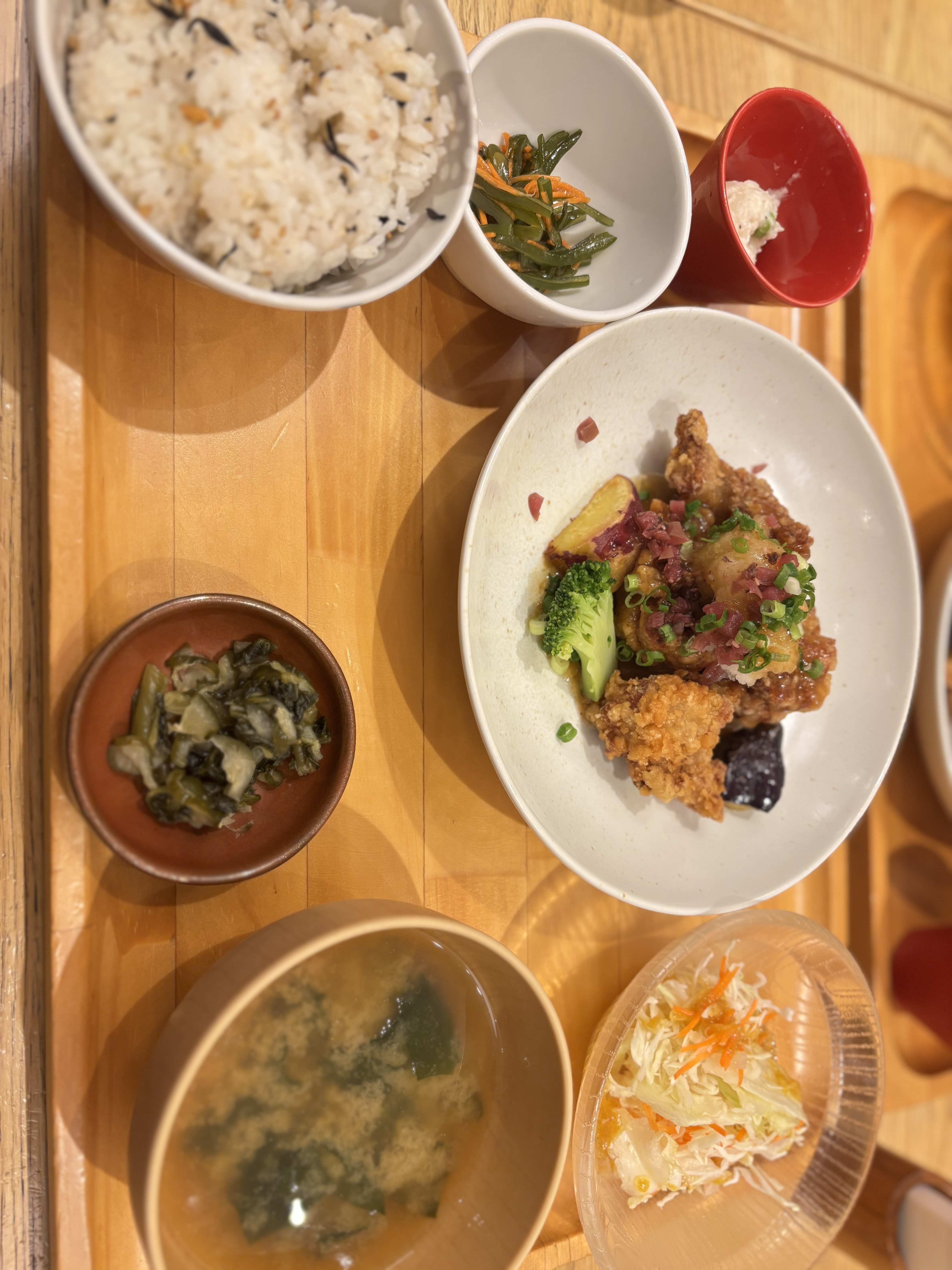 寝れないな。。誰か〜