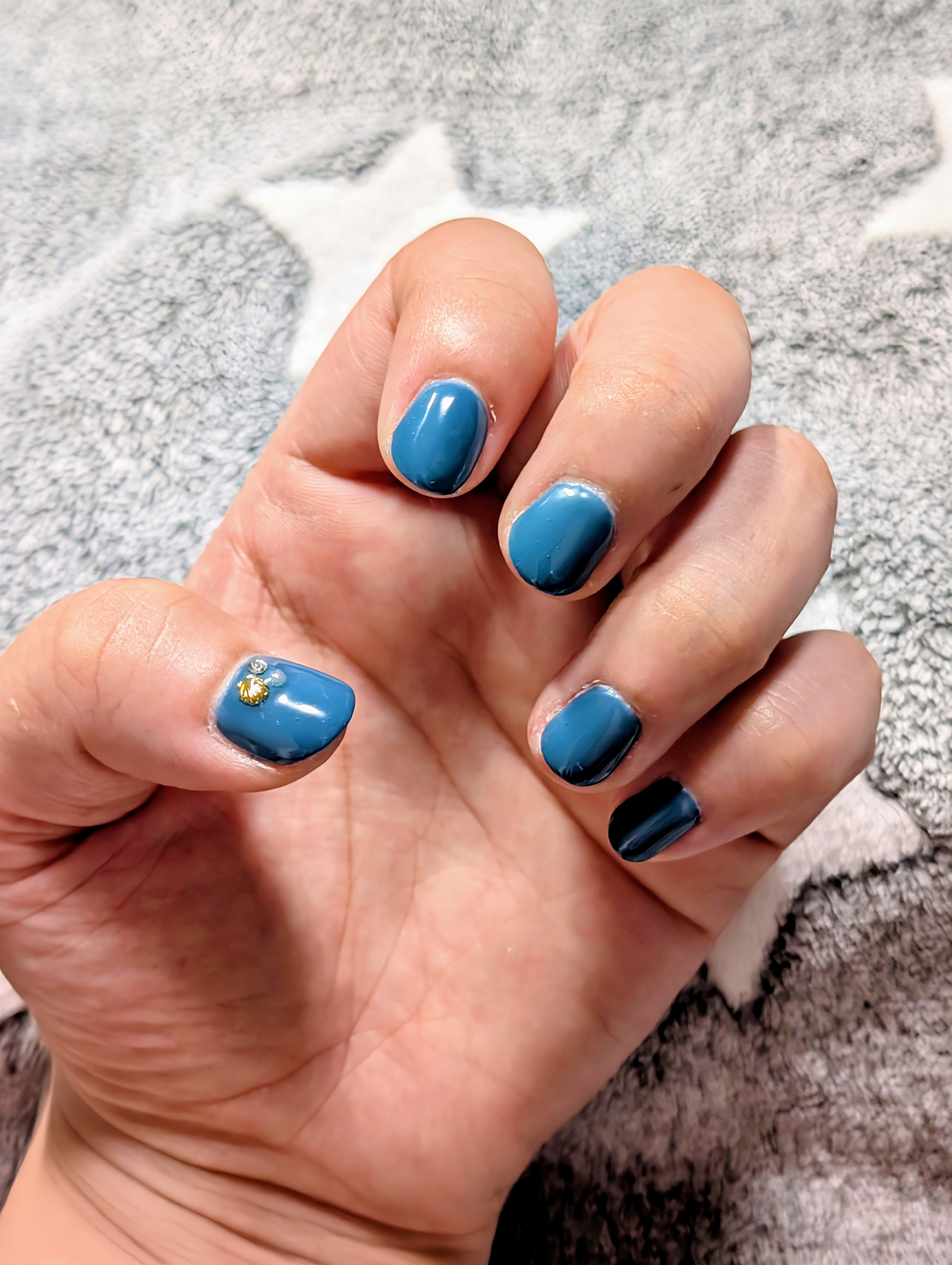 やっとネイル変えました?