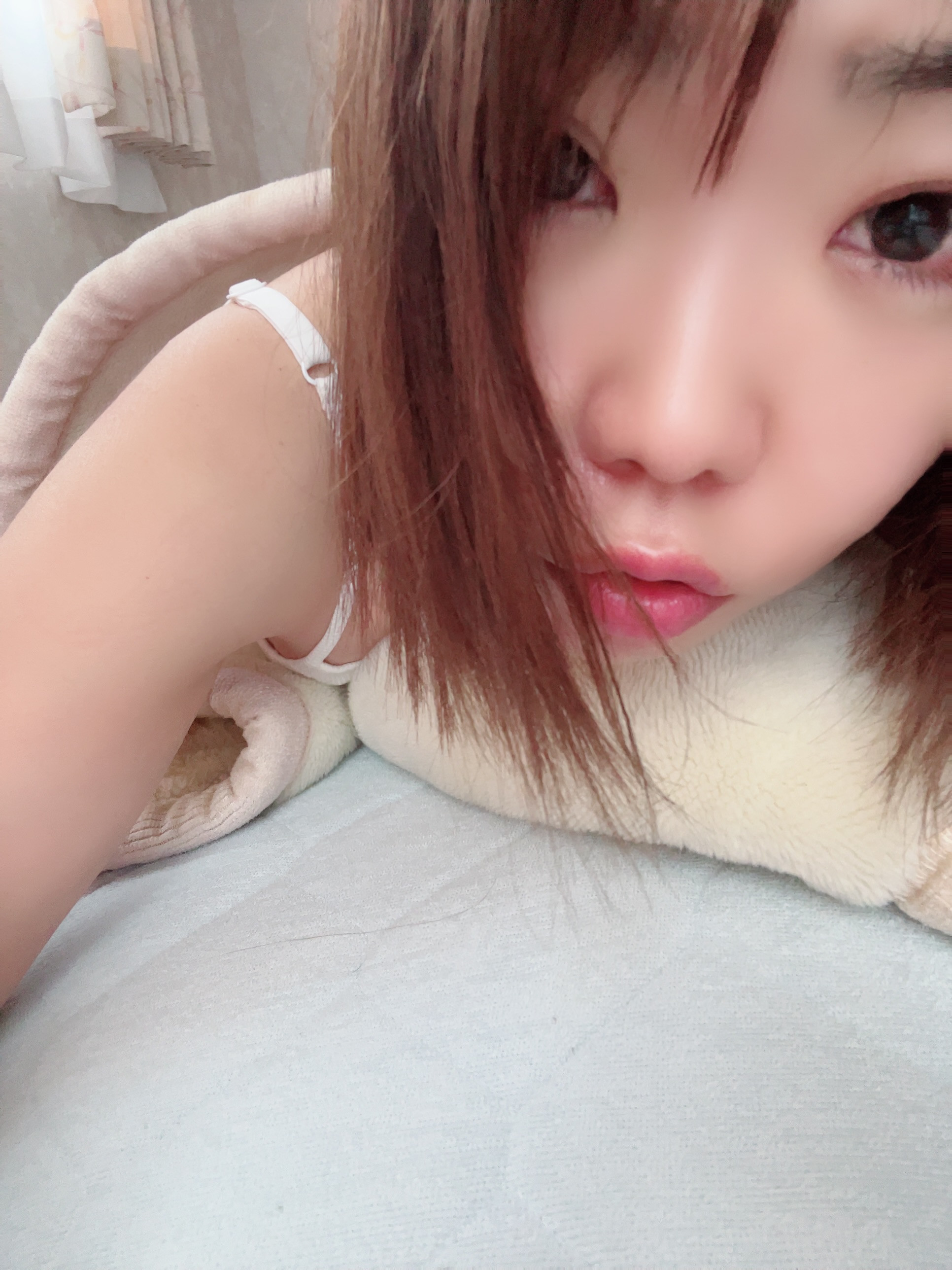 木曜日午前中、週末の女