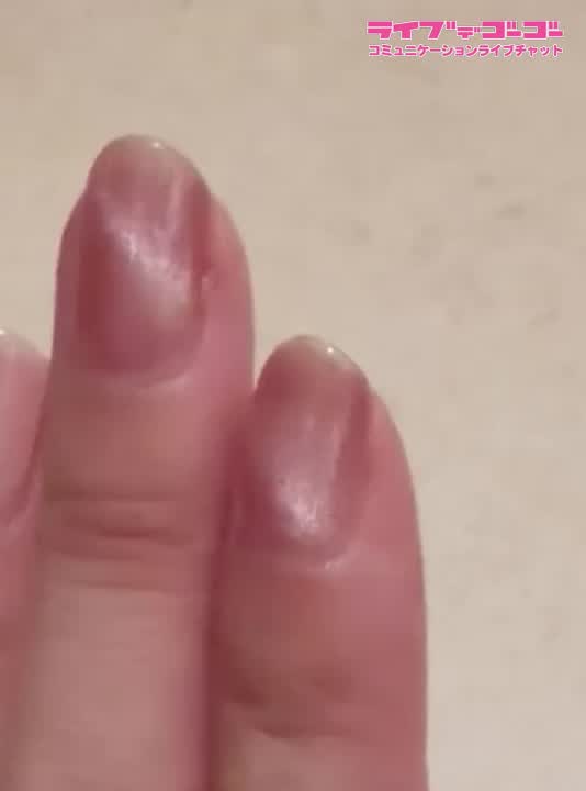 ネイルした手はお好きですか？