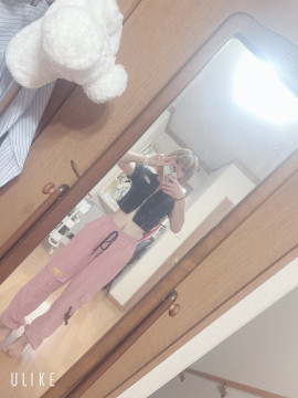 へそ出しコーデ