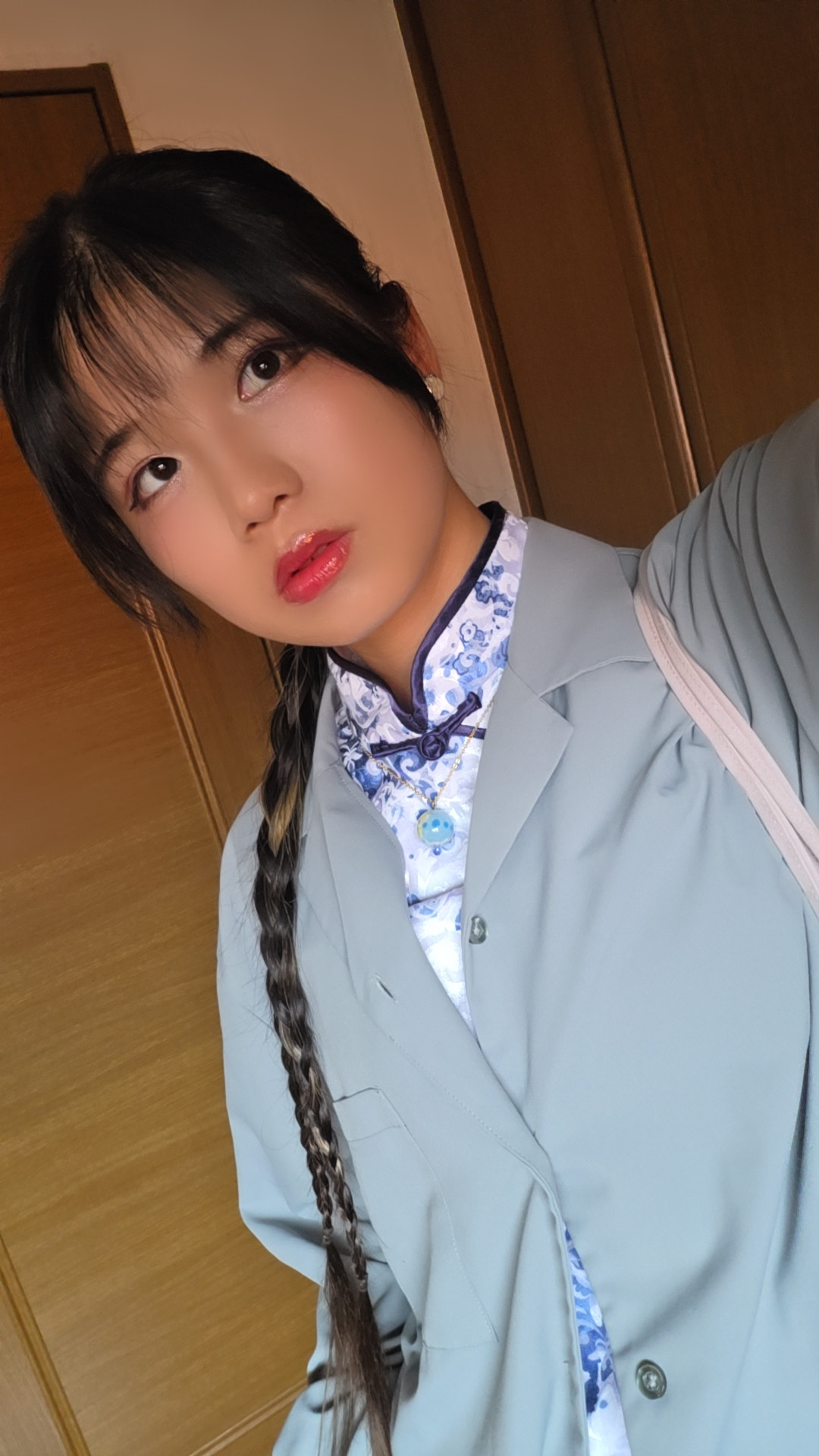 8/22