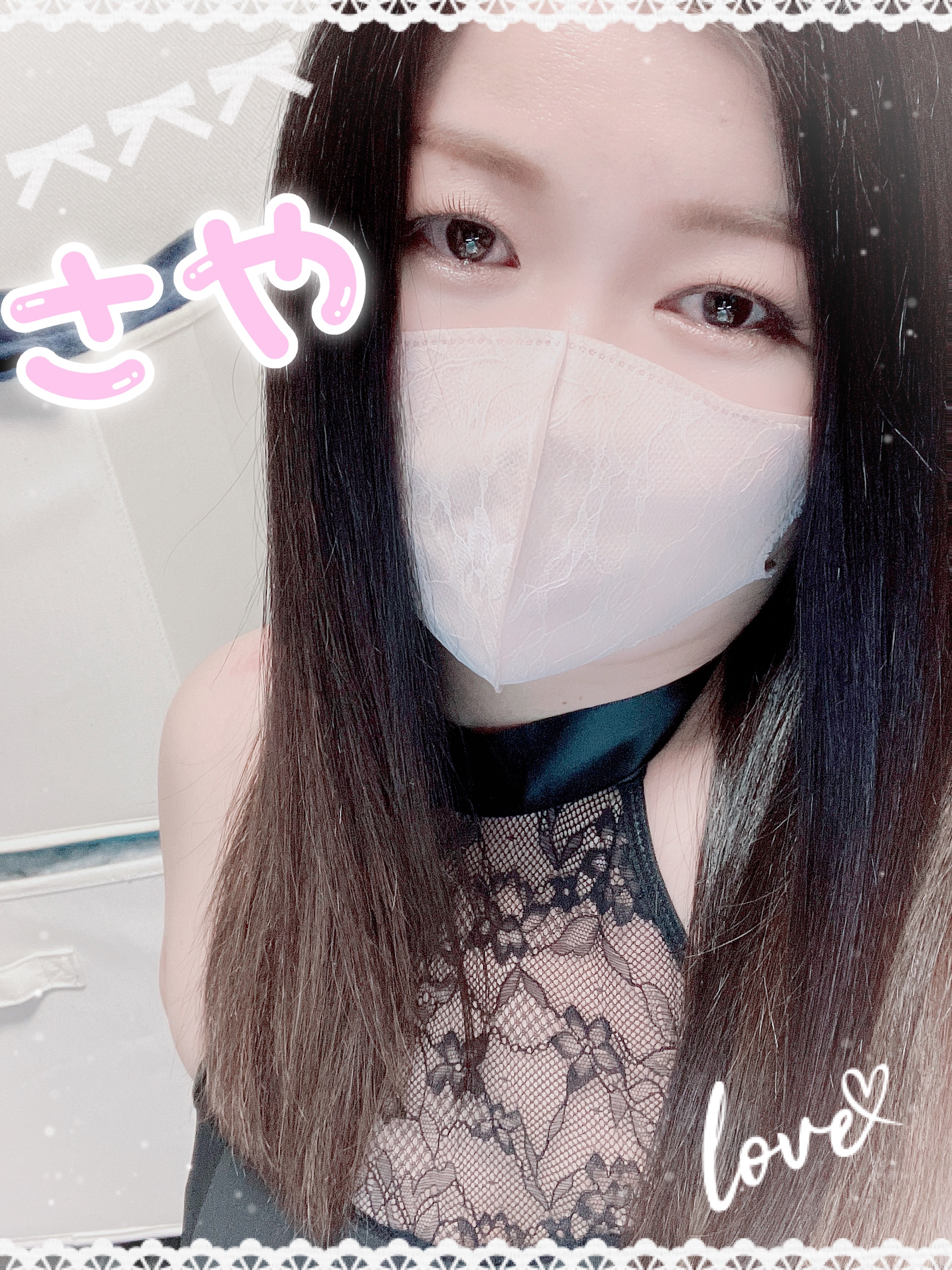 黒のシースルーのコスプレです