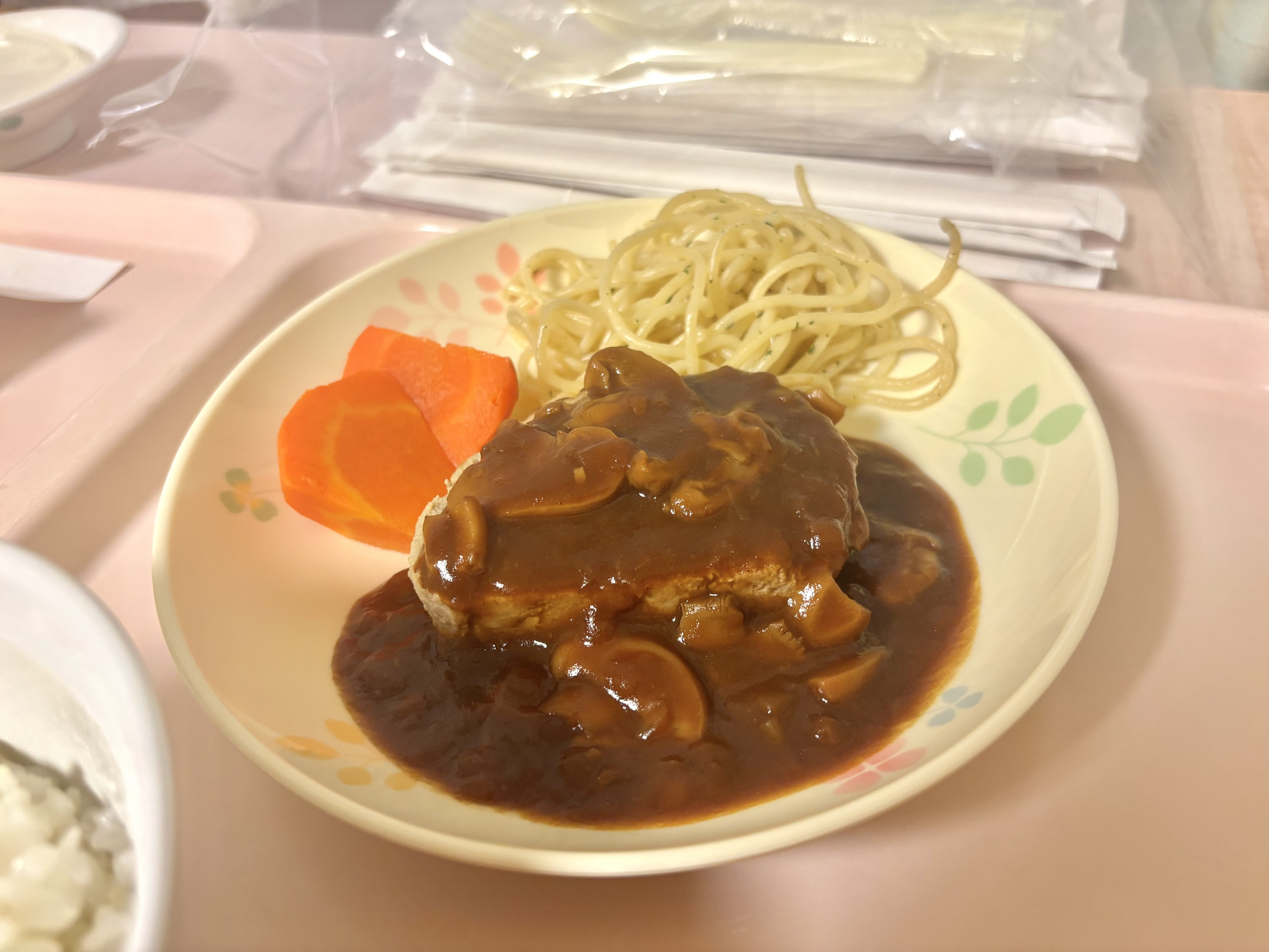 入院中のよるごはん