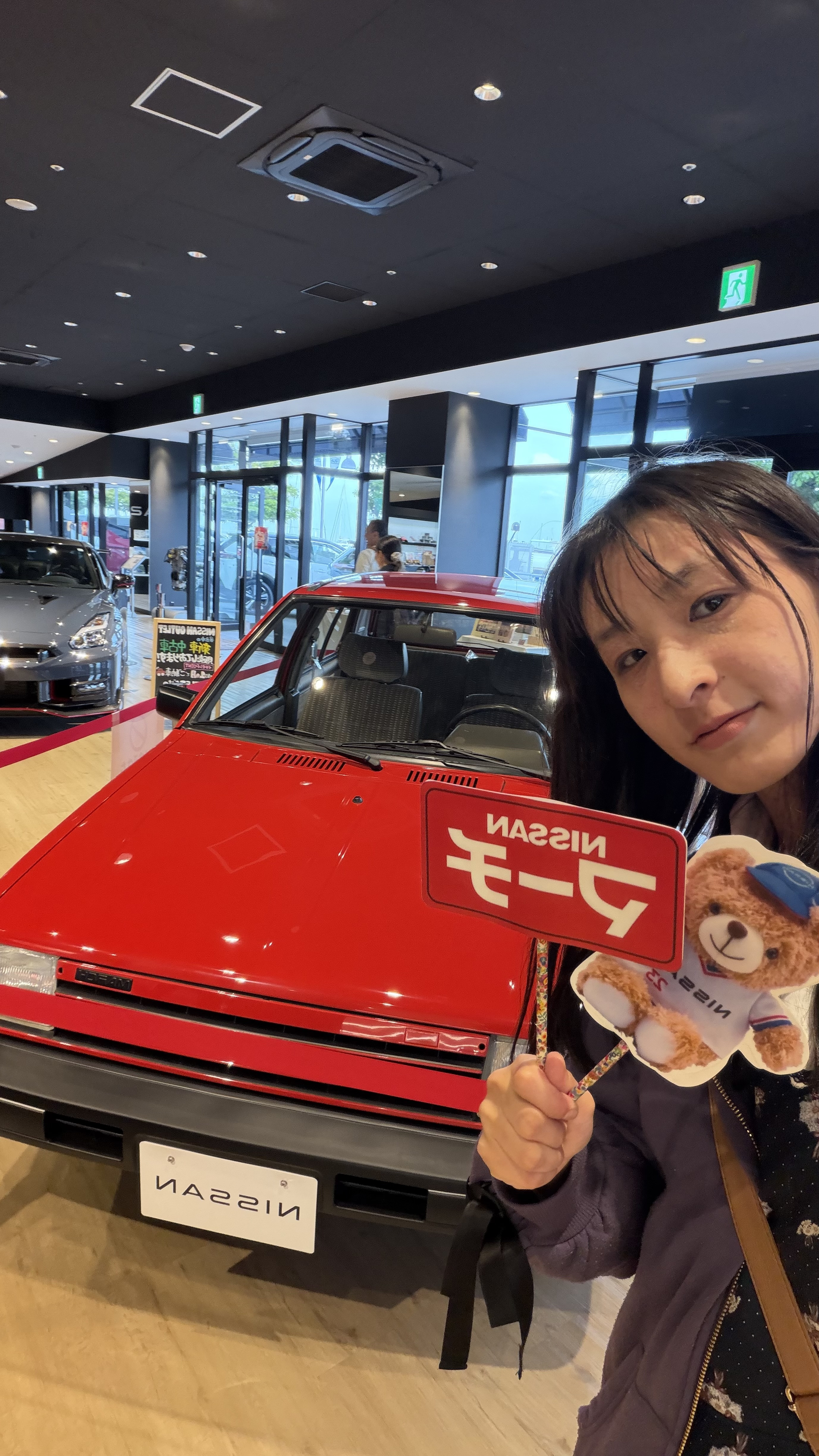 NISSAN マーチ