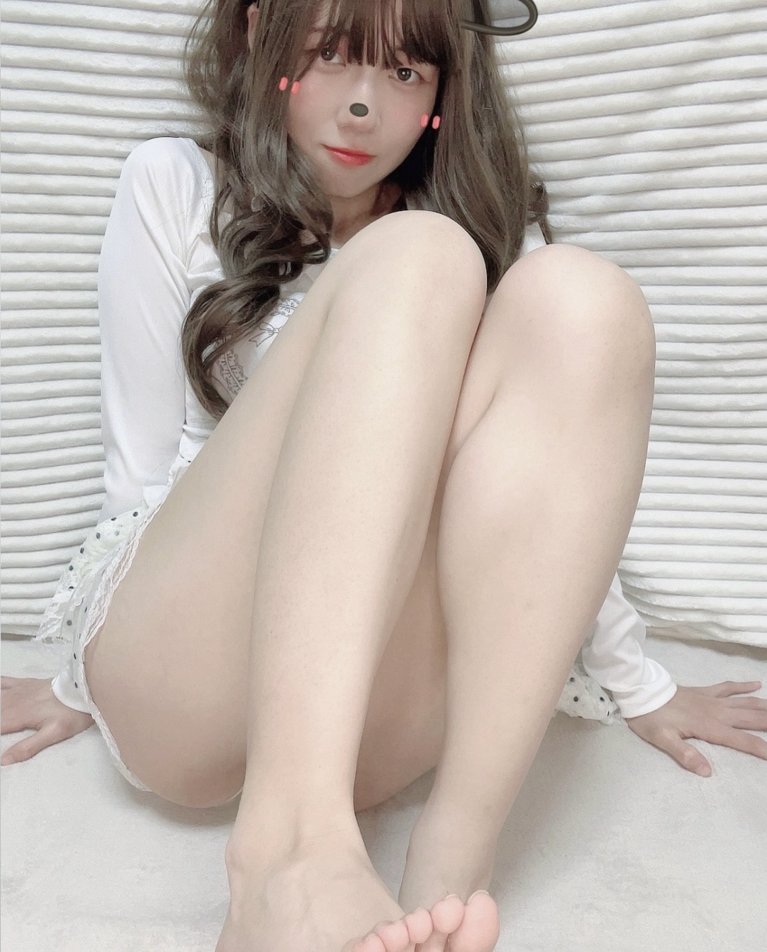 人生初の生脚ブログ投稿、、///