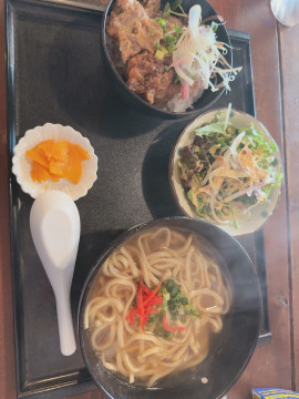 お昼ご飯！