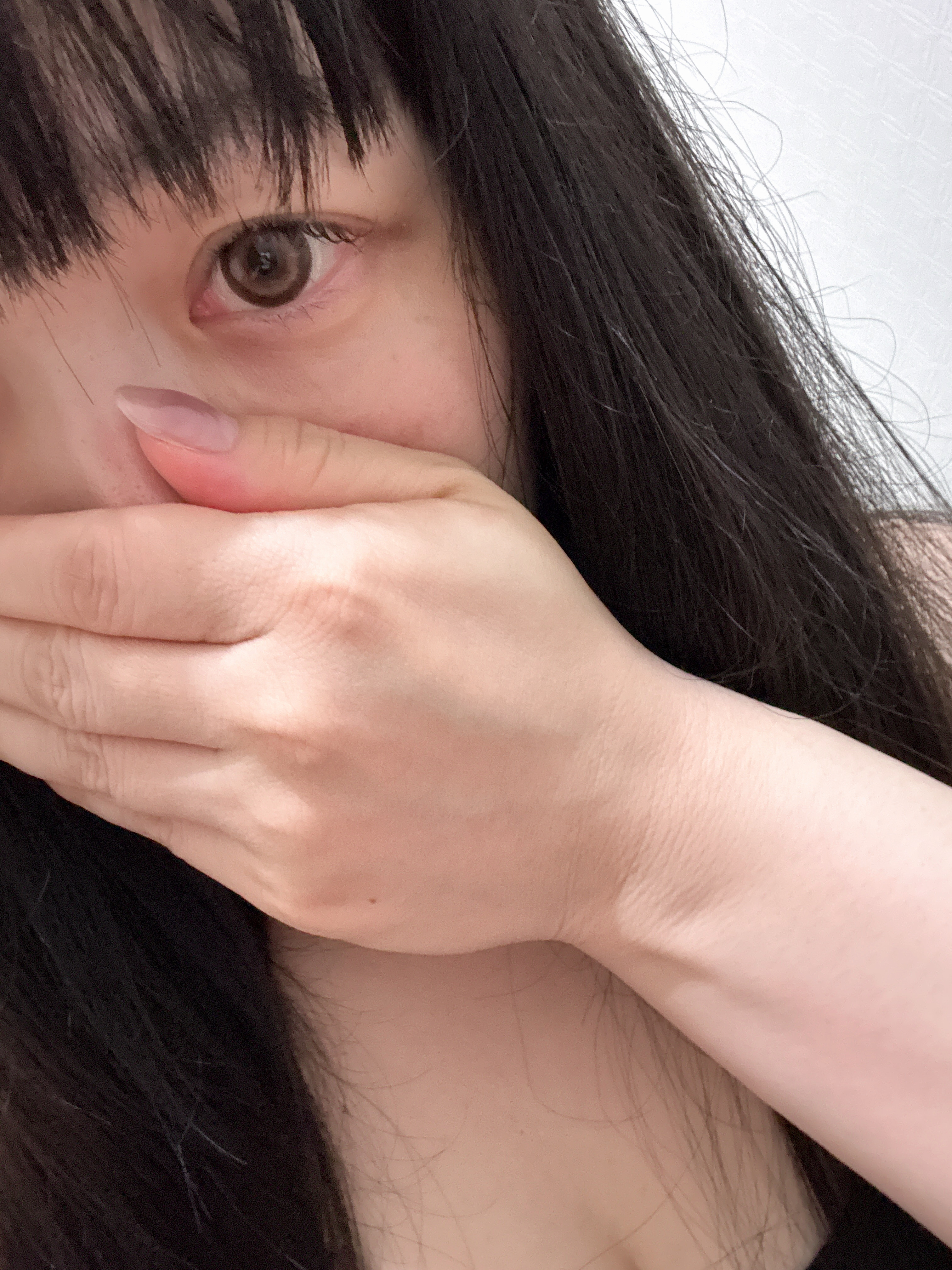 悲しいよぉ〜